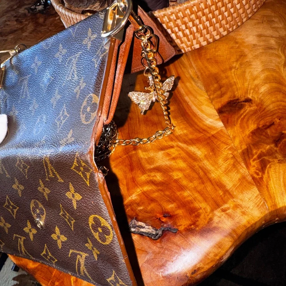 Louis Vuitton vintage international long monogram wallet converted Crossbody - Picture 10 of 16